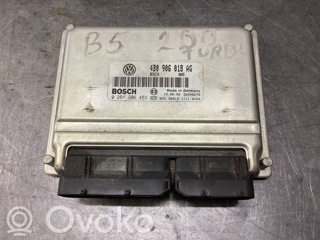 Volkswagen PASSAT B5 Engine control unit/module 