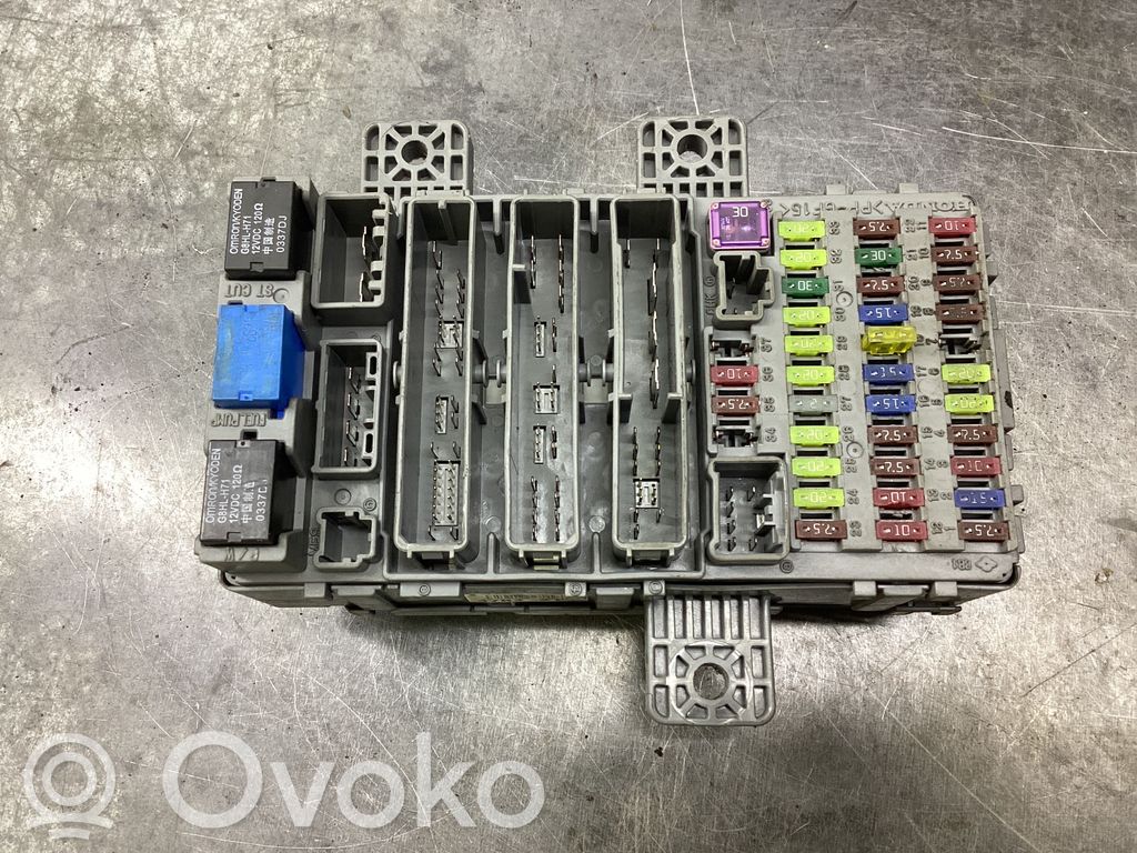 Honda Civic Блок предохранителей 
