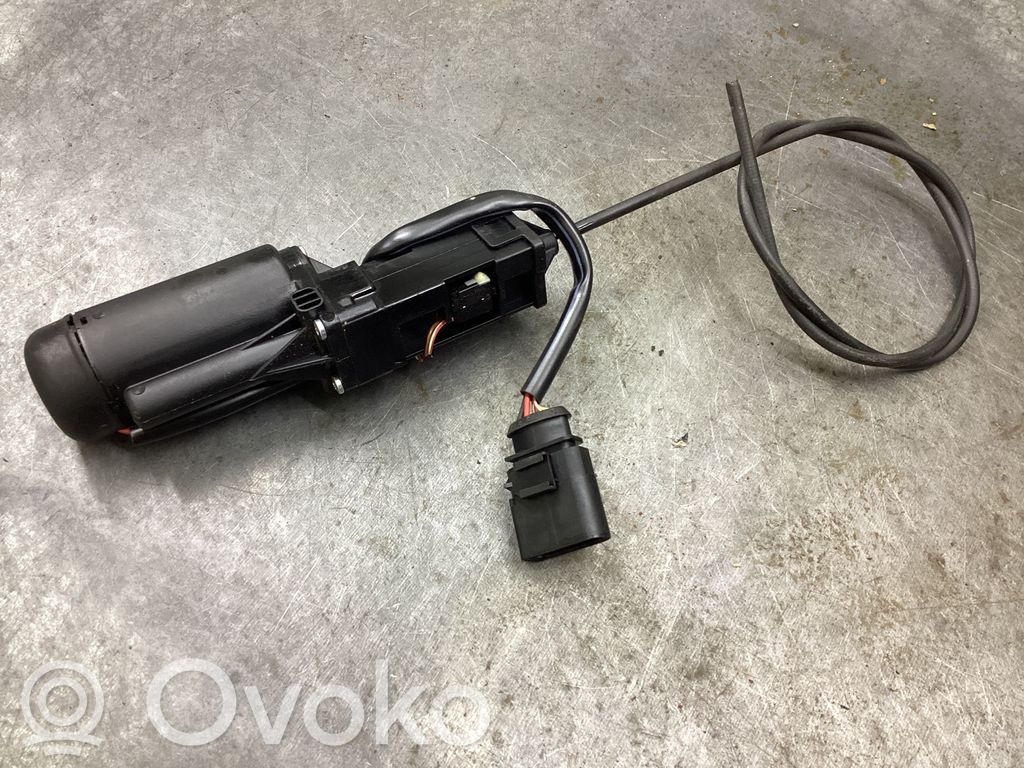 Audi A8 S8 D3 4E Moteur ouverture de coffre 