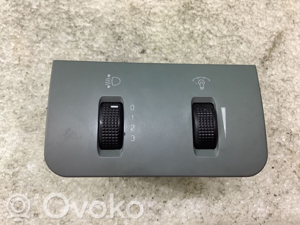 Chevrolet Lacetti Headlight level height control switch 
