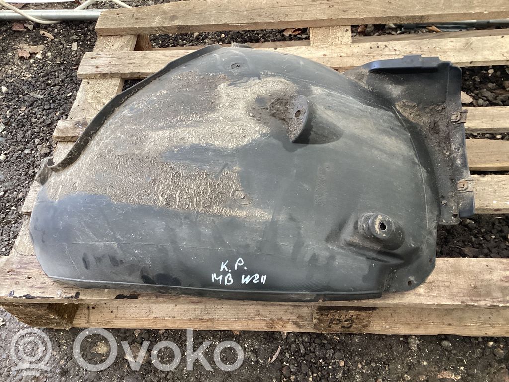 Mercedes-Benz E W211 Rivestimento paraspruzzi passaruota anteriore 