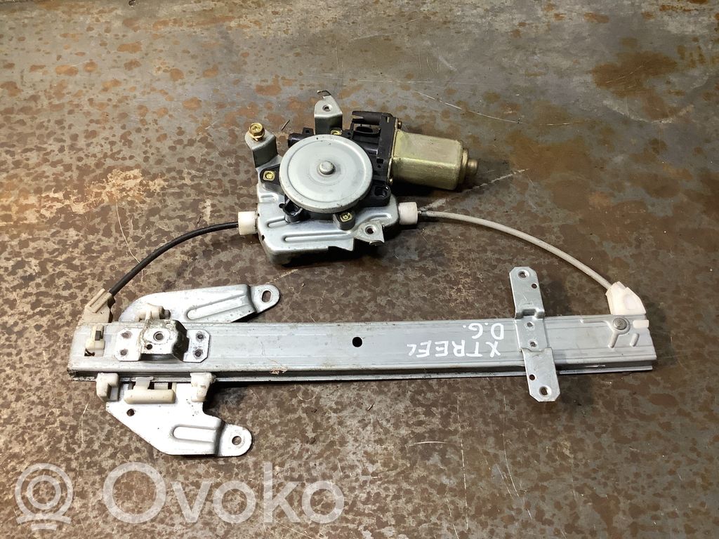 Nissan X-Trail T30 Rear door window regulator with motor 