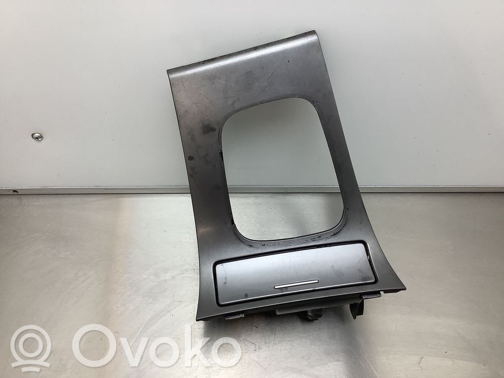 Subaru Legacy Aschenbecher 