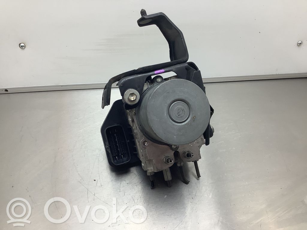 Lexus IS 220D-250-350 Pompa ABS 