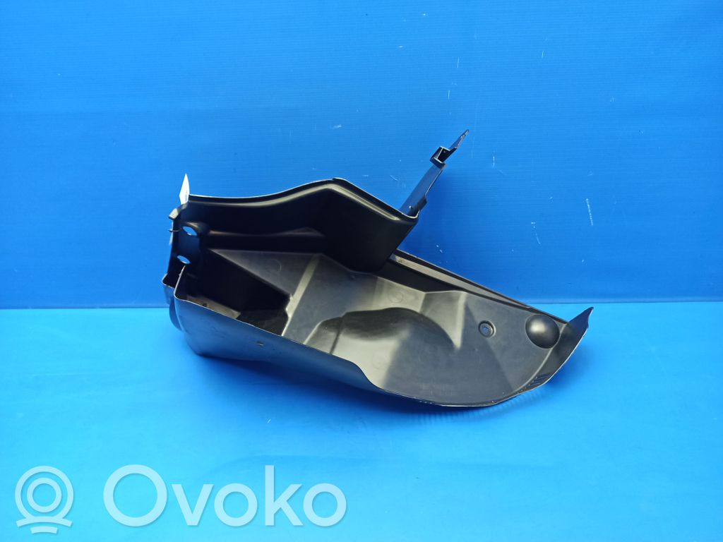 Rain gutter   7053456