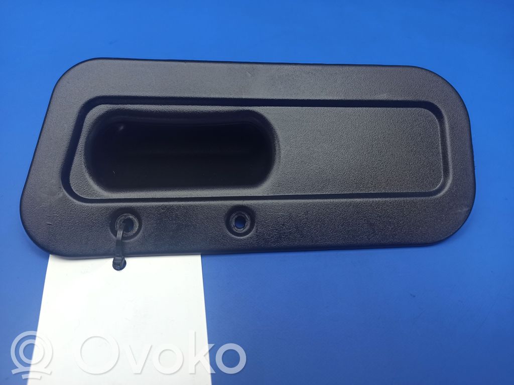 Tailgate trunk handle   8399315