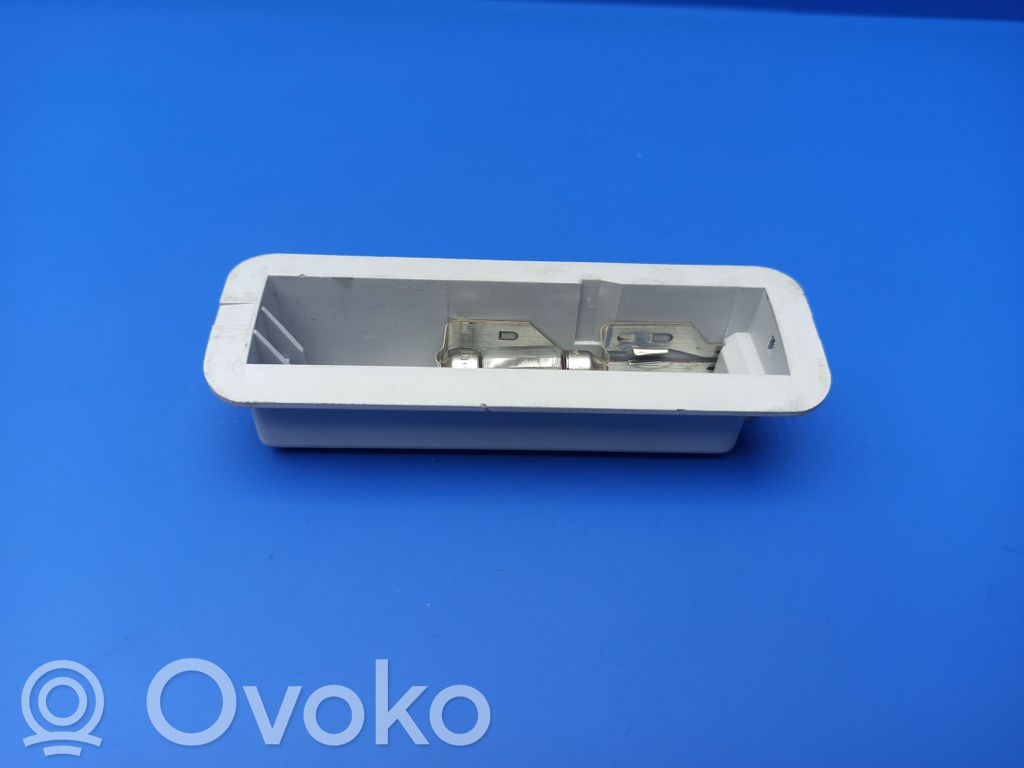 BMW 7 E65 E66 Éclairage intérieur porte arrière 