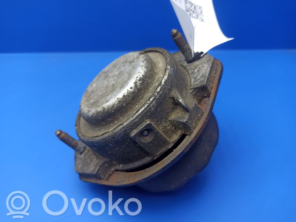 Moottorin kiinnikekorvake   BMWE65E66