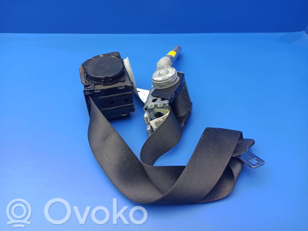 BMW 7 E65 E66 Takaistuimen turvavyö 