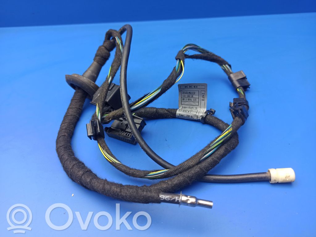 Takaoven johtosarja   6913152,1Q641115,6913145