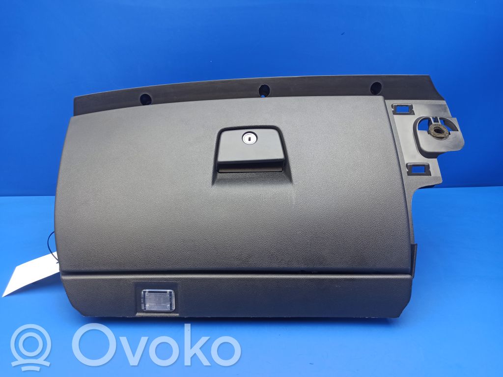 Volvo S40 Juego guantera 