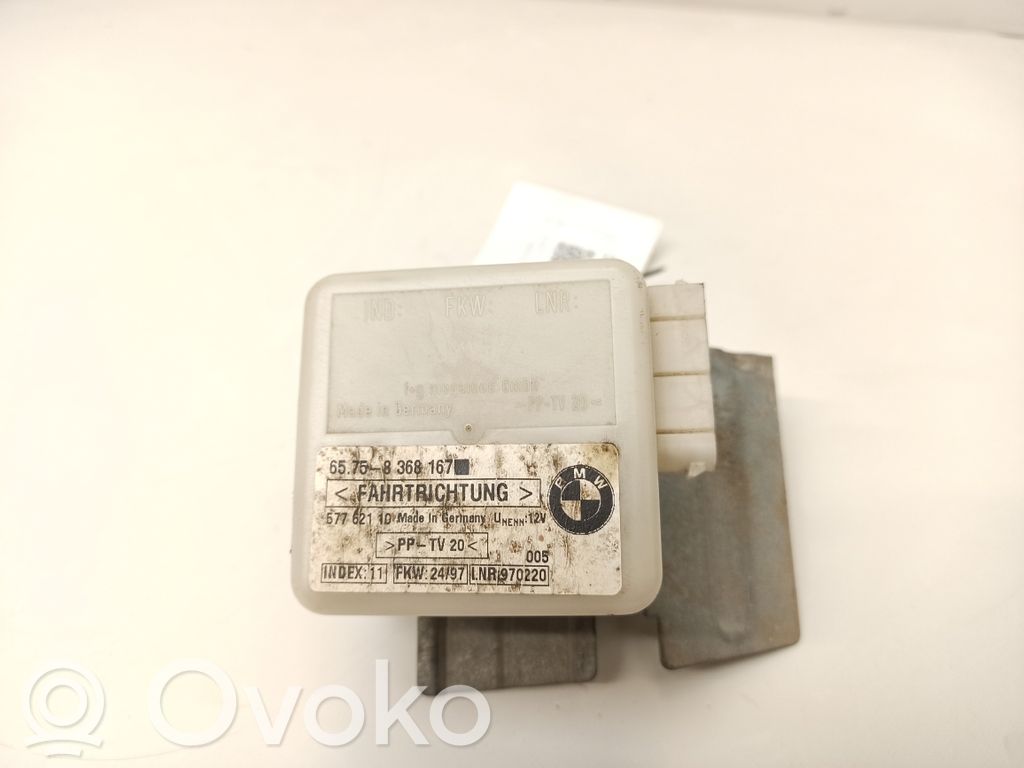 BMW 7 E38 Boîtier module alarme 