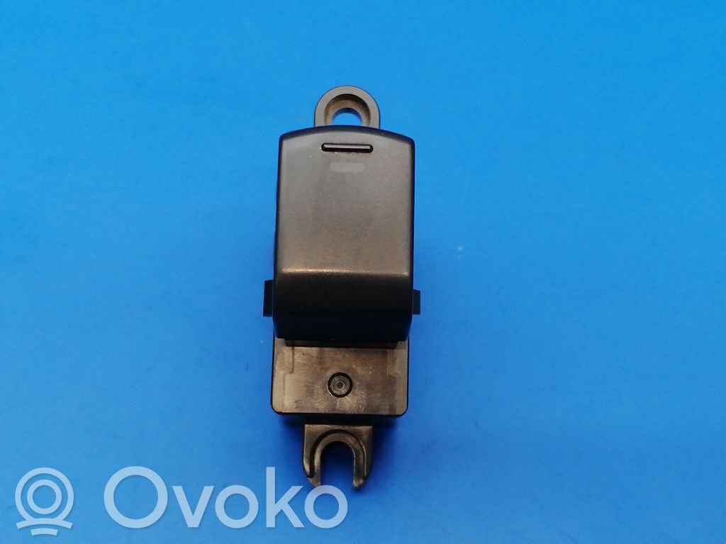Nissan Note (E11) Electric window control switch 
