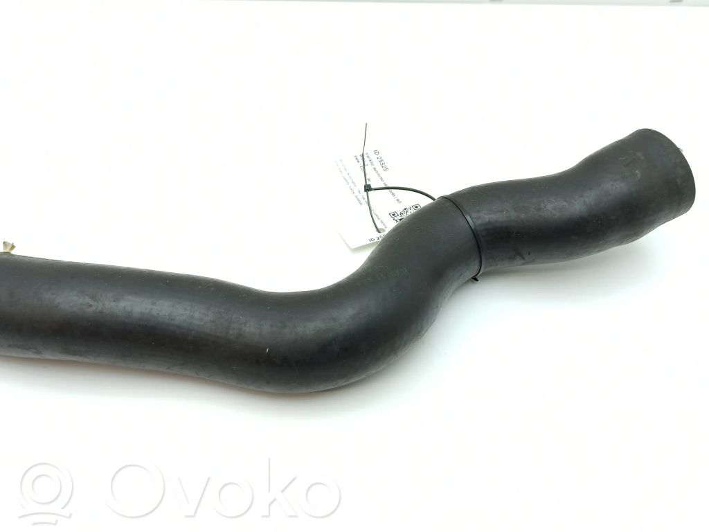 Engine coolant pipe/hose