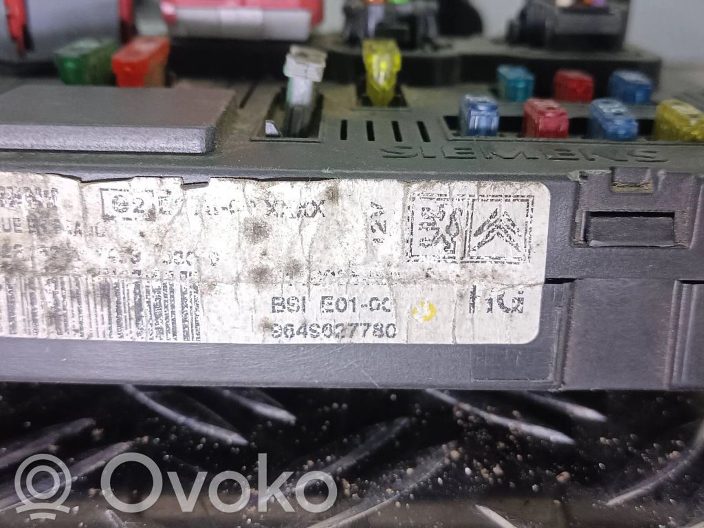 Peugeot 206 Fuse module 