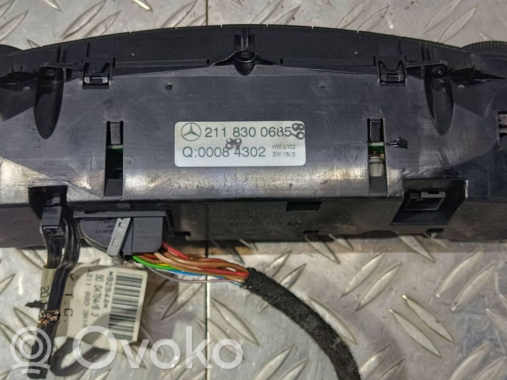 Mercedes-Benz E W211 Climate control unit 