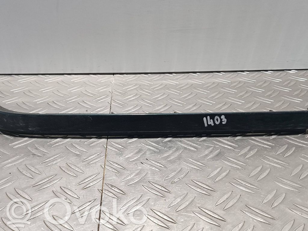 Mercedes-Benz C W202 Ornament sub far 