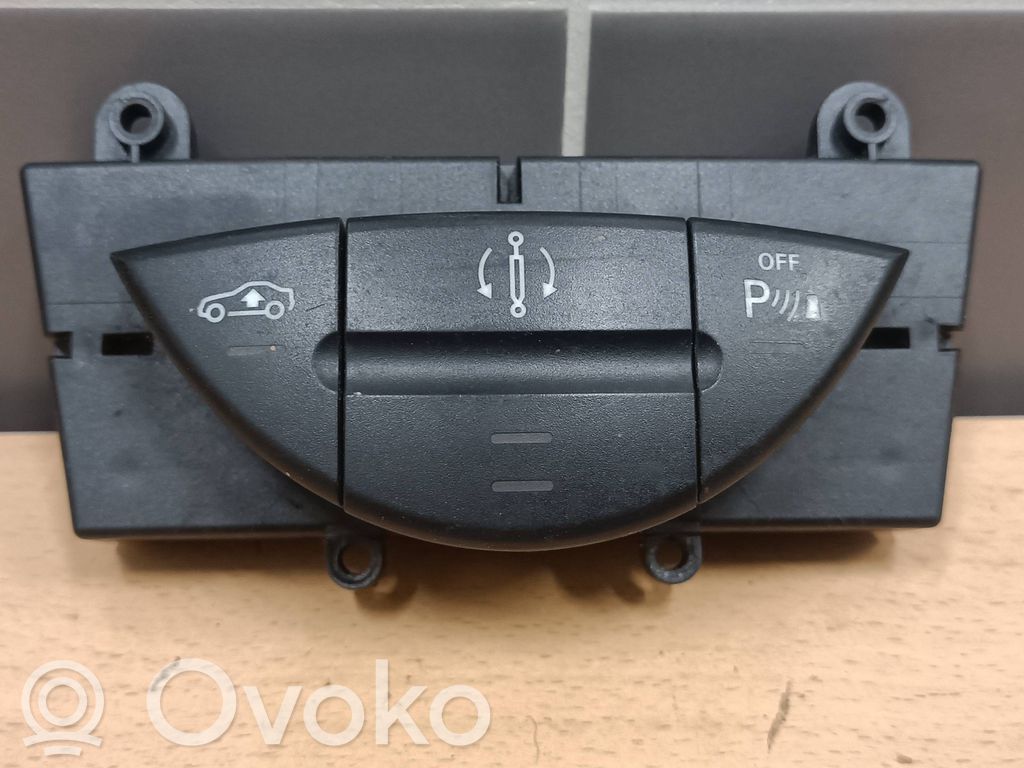 Mercedes-Benz E W211 Interruptor de altura/modo de la suspensión 
