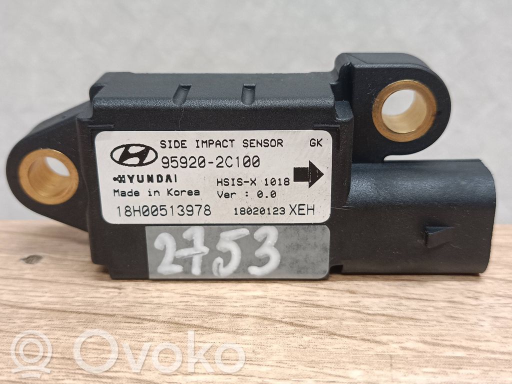 Hyundai Coupe Airbagsensor Crashsensor Drucksensor 