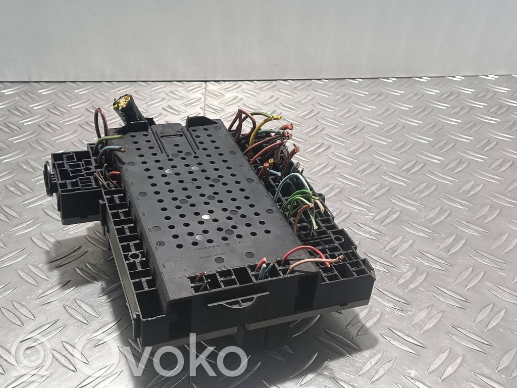 Volvo S80 Fuse module 