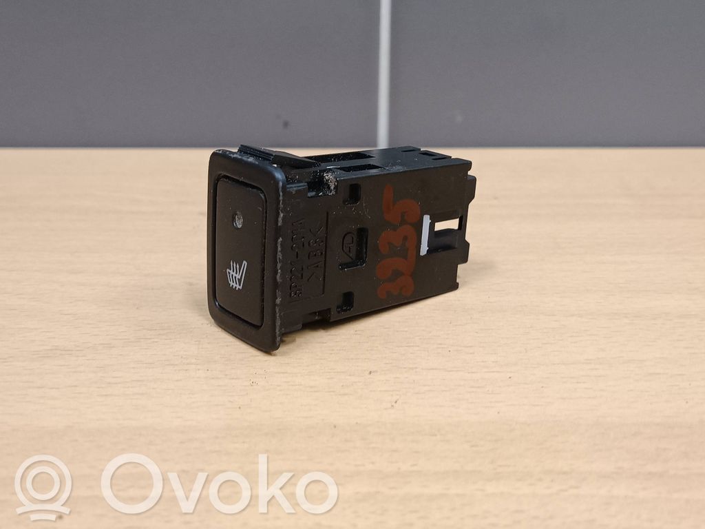 Suzuki SX4 Seat heating switch 