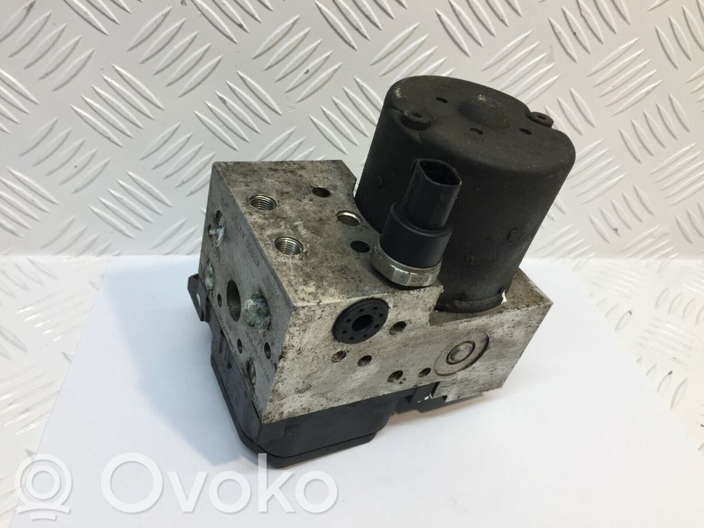 Bomba de ABS   47600AV700