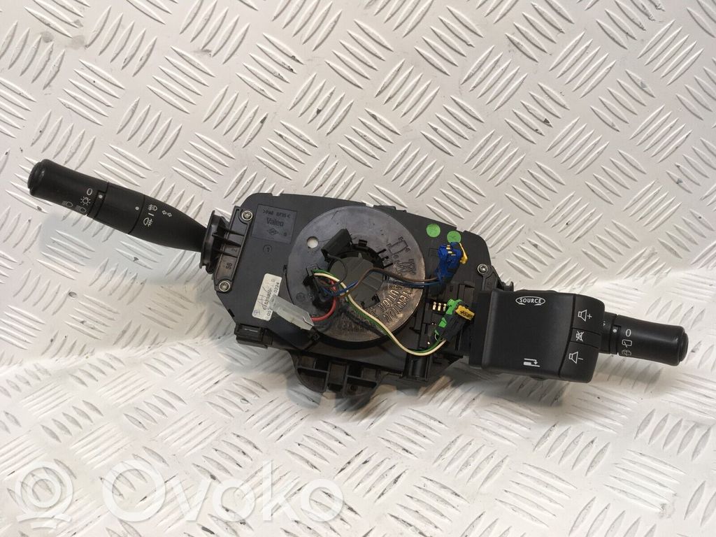 Renault Megane II Interruptor/palanca de limpiador de luz de giro 