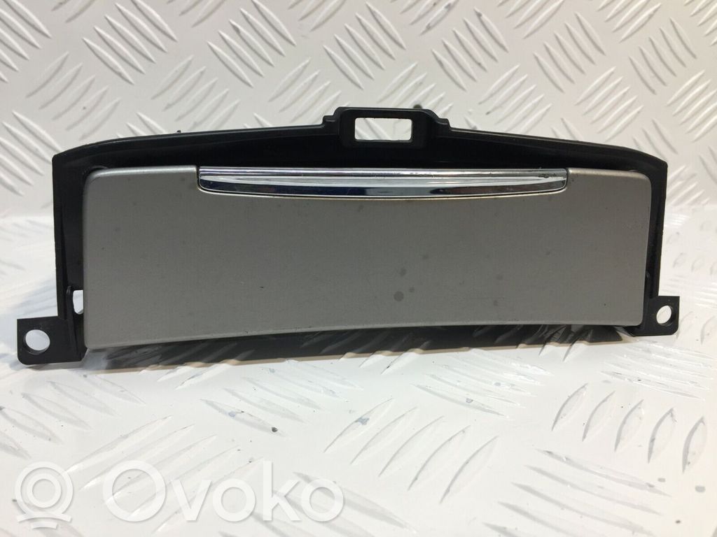 Ford Mondeo MK IV Cendrier avant 