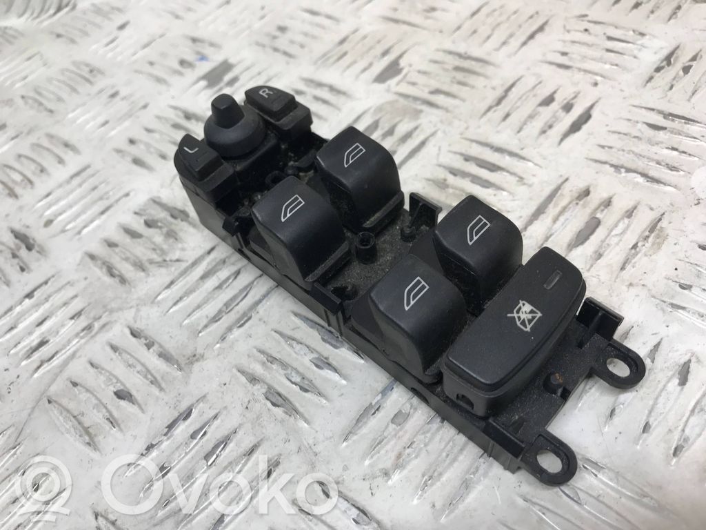 Land Rover Freelander 2 - LR2 Przyciski szyb 