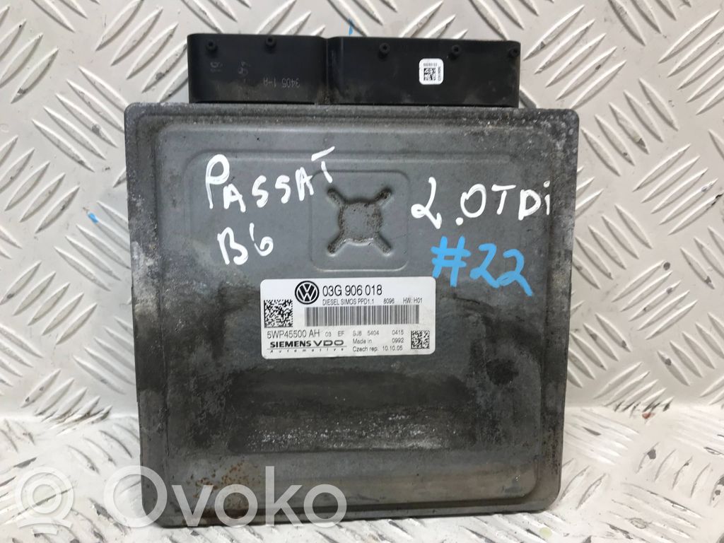 Volkswagen PASSAT B6 Engine control unit/module 