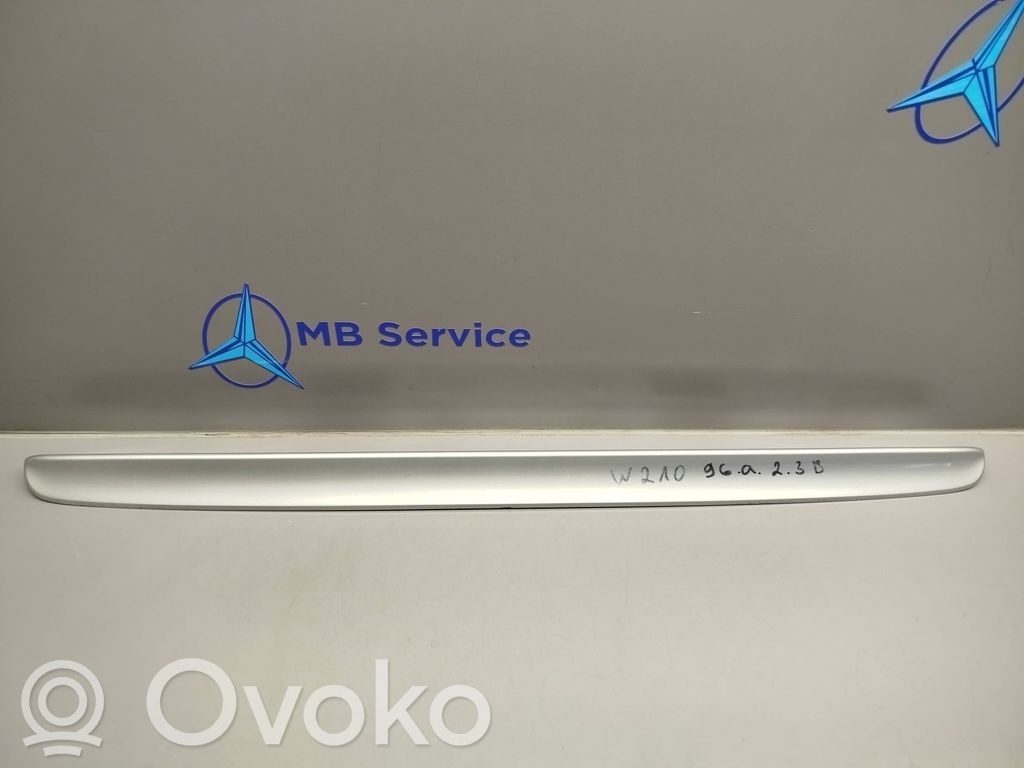 Listwa oświetlenie tylnej tablicy rejestracyjnej   2107580038,601023,A2107580038