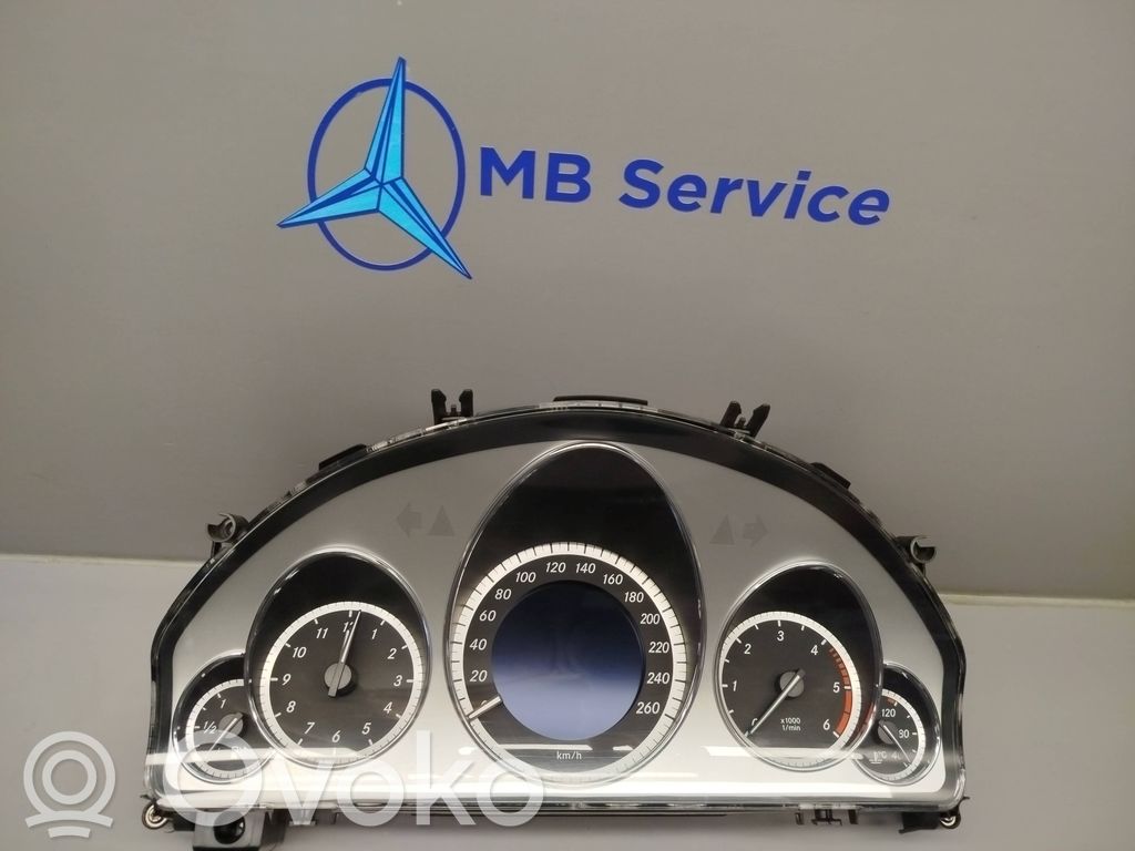 Mercedes-Benz E W212 Vitezometru (grup de instrumente) 