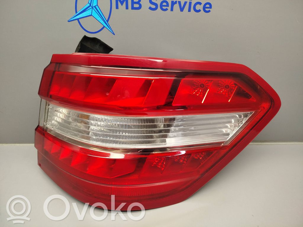 Lampa tylna   2128203864,28082015,89505376