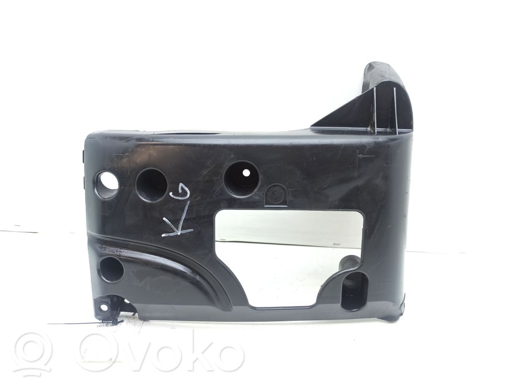 Opel Movano B Soporte de montaje del parachoques trasero 