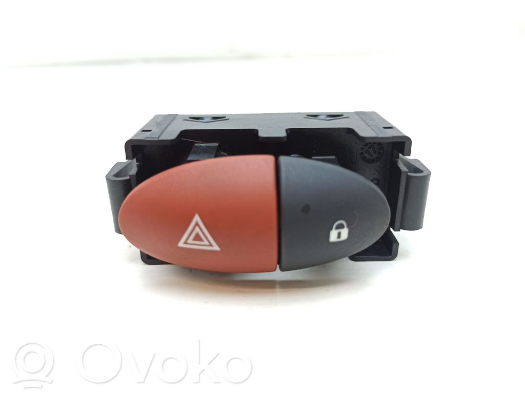 Renault Master III Hazard light switch 
