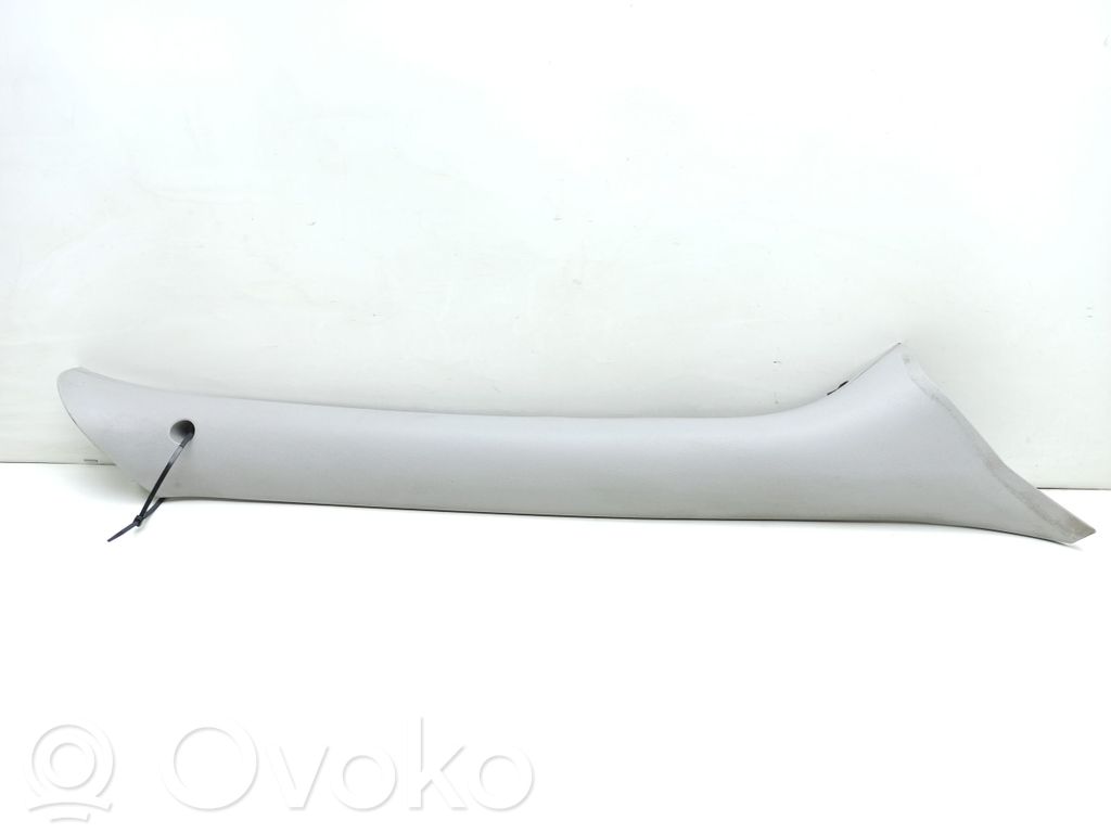 Osłona słupka szyby przedniej / A   5801258964,5801258964KZ