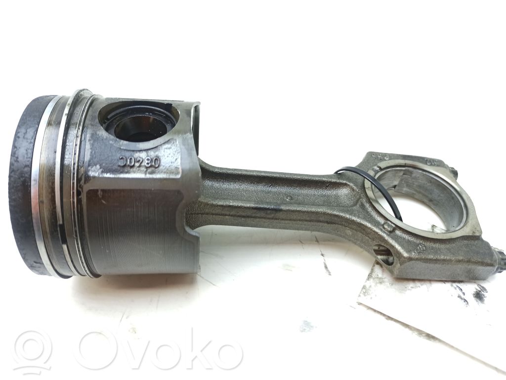 Pistón con biela   0840C