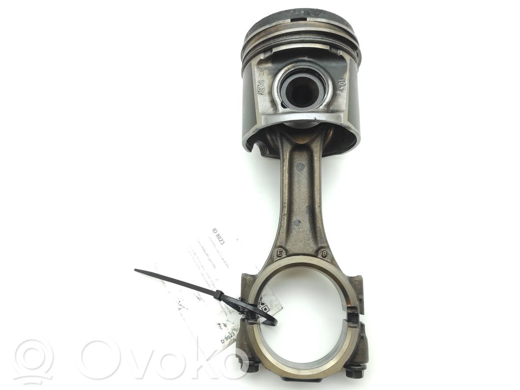 Iveco Daily 6th gen Piston with connecting rod 