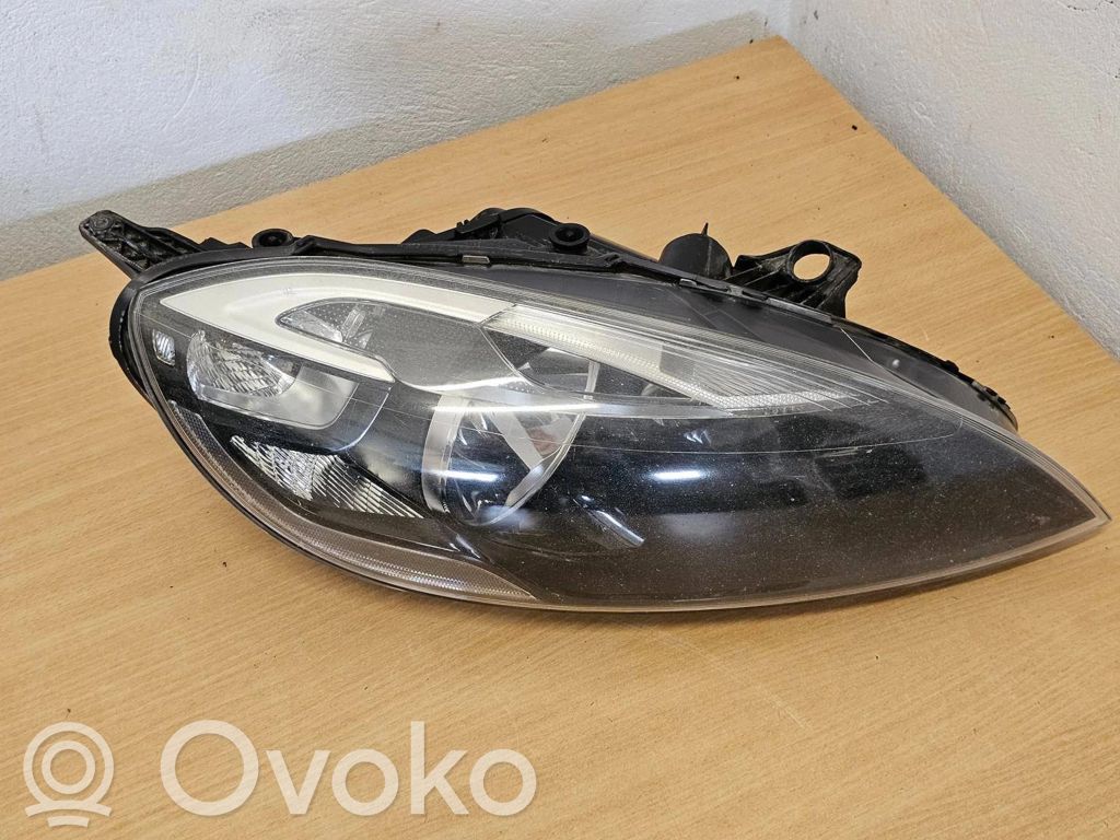 Volvo V40 Headlight/headlamp 
