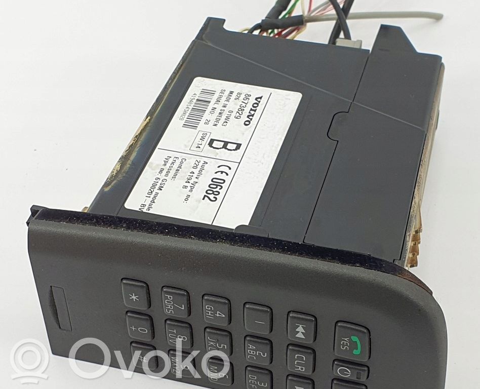 Autopuhelin   8673829