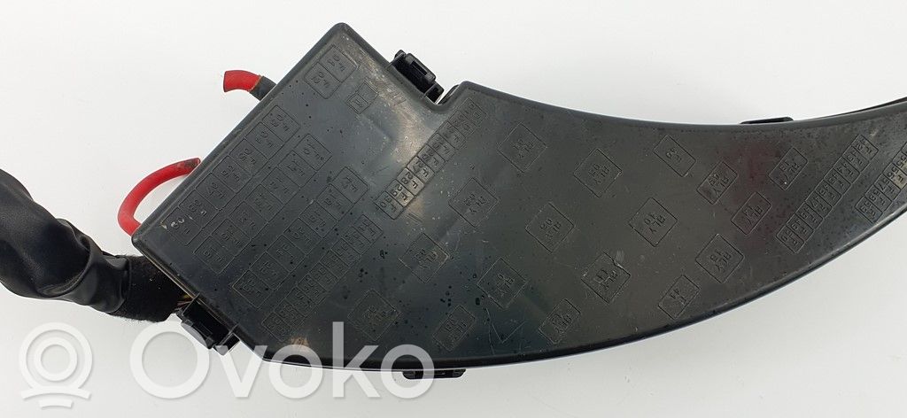 Fuse module   2R8T14A067CA
