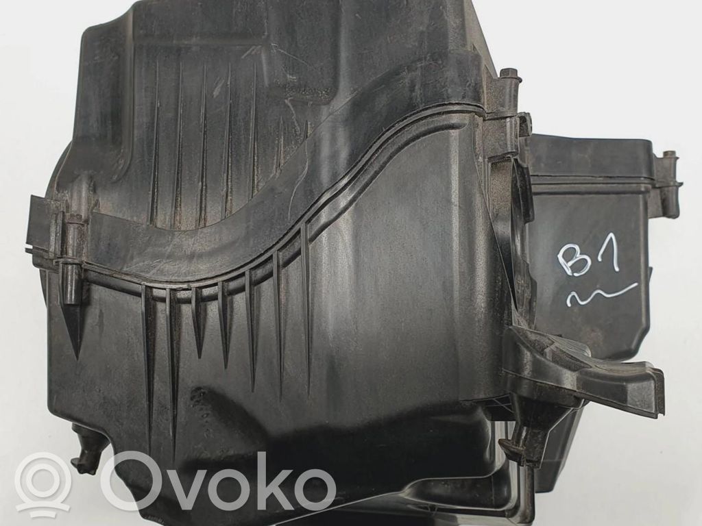 Ford Focus Air filter box 