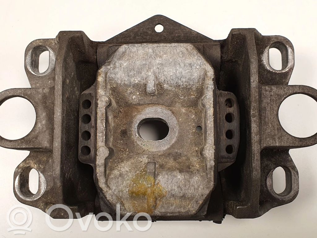 Jaguar X-Type Gearbox mounting bracket 