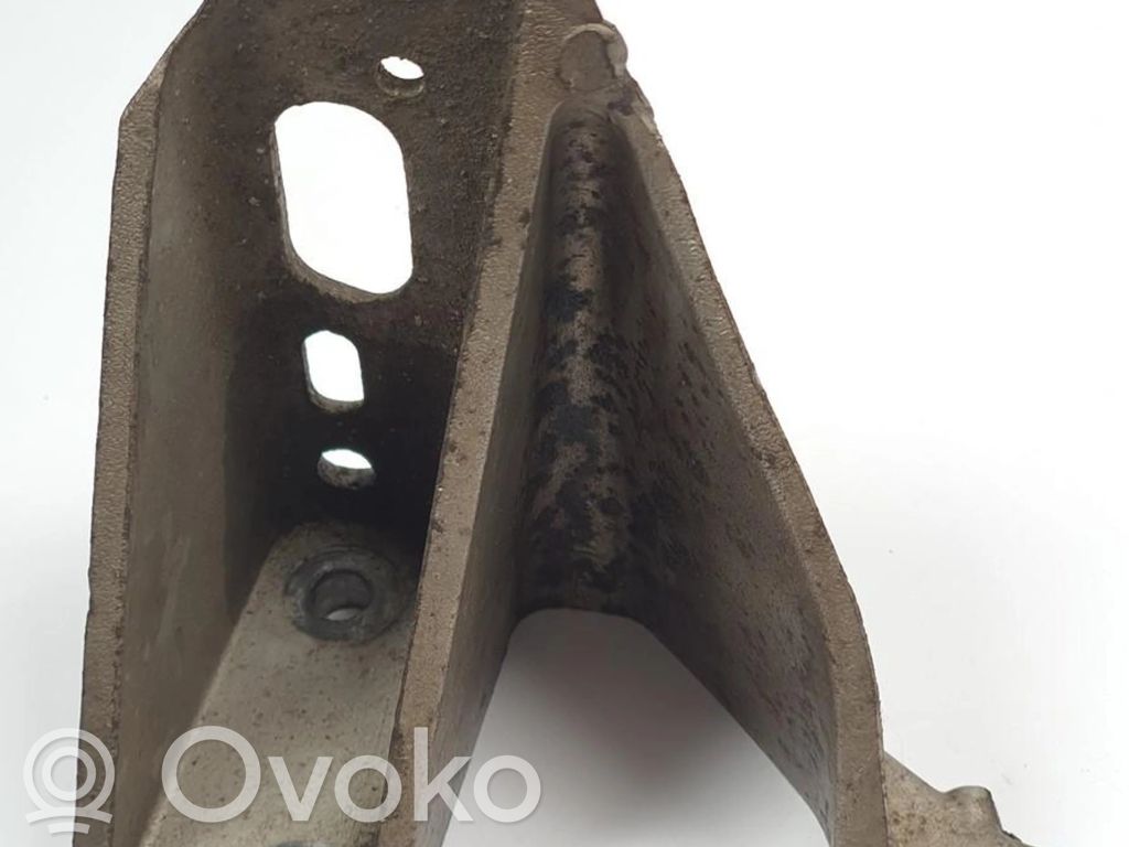 Jaguar S-Type Engine mount bracket 