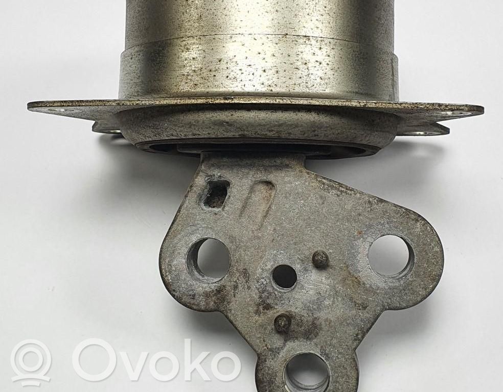 Saab 9-3 Ver1 Engine mounting bracket 