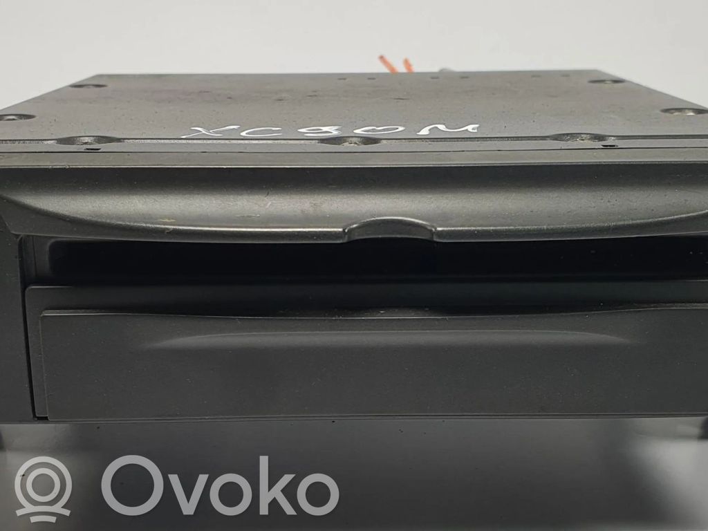 Volvo XC90 Radio/CD/DVD/GPS head unit 