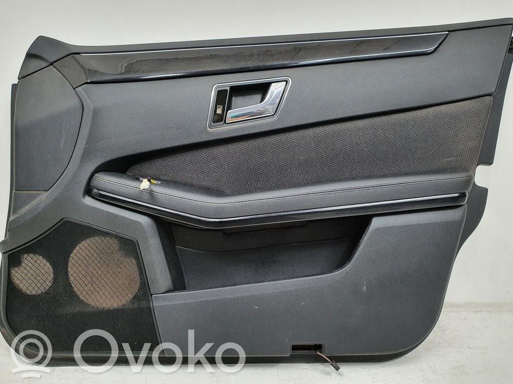 Mercedes-Benz E W212 Garniture de panneau carte de porte avant 