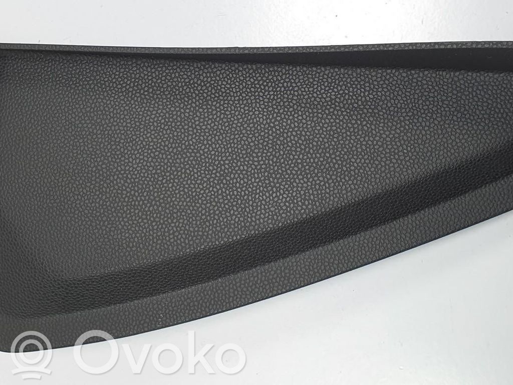 Ford Fiesta Moldura del extremo lateral de panel 