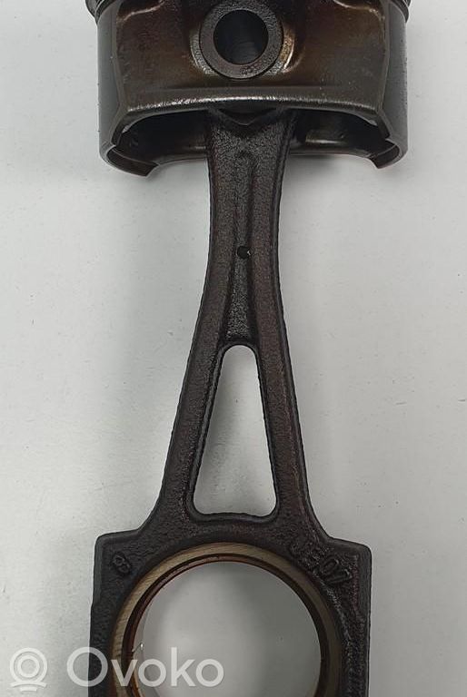 Opel Corsa D Piston cu bielă 