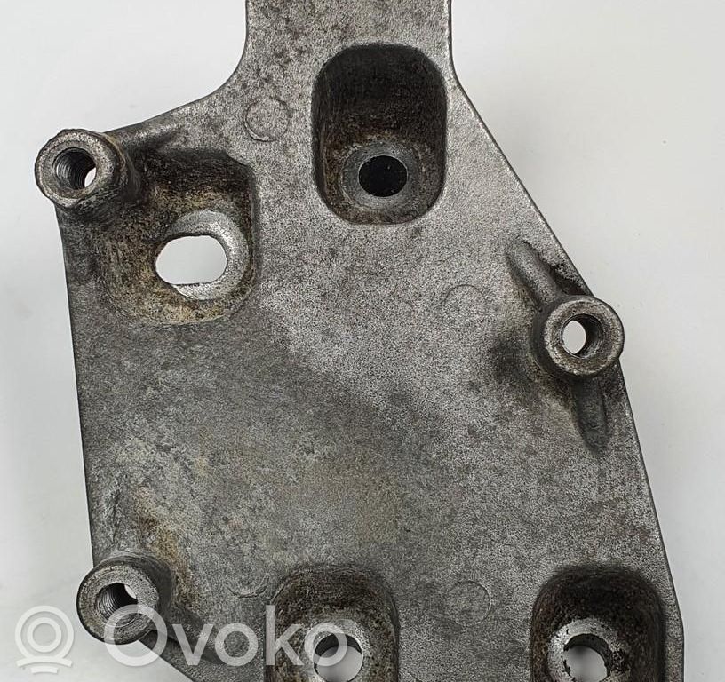 Volkswagen Golf IV Supporto di montaggio del motore